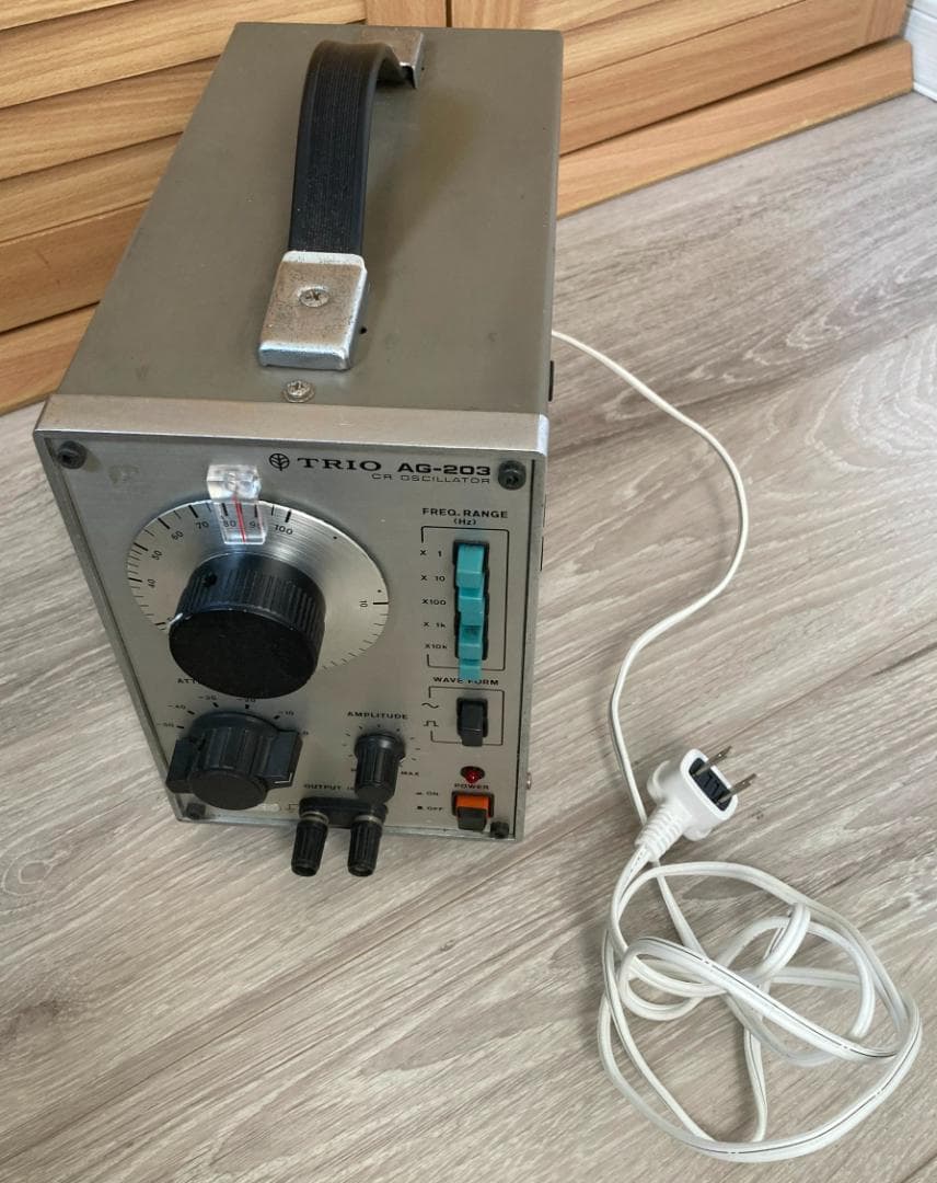 TRIO AG-203 CRオシレーター