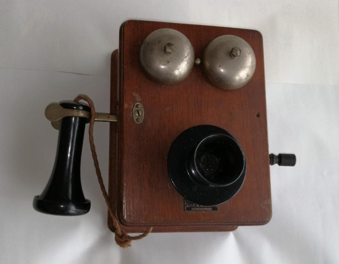 デルビル磁石式壁掛電話機 1927年製