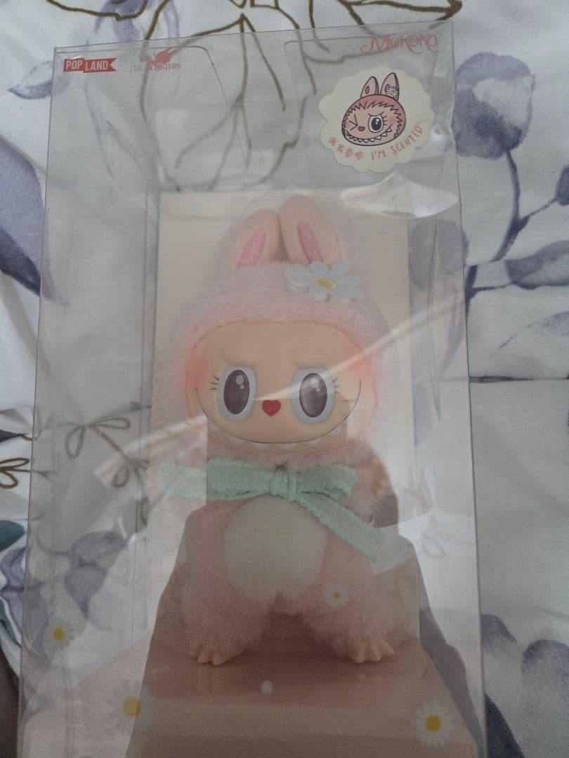 ぬいぐるみ LABUBU MOKOKO CLOSE TO SWEETPOPMART