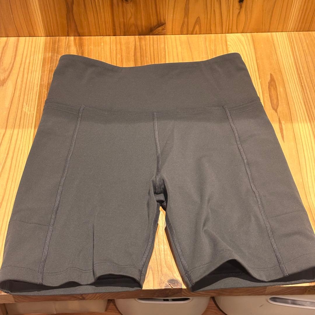 Lorna Jane ダークグレー ハイウエストショーツ