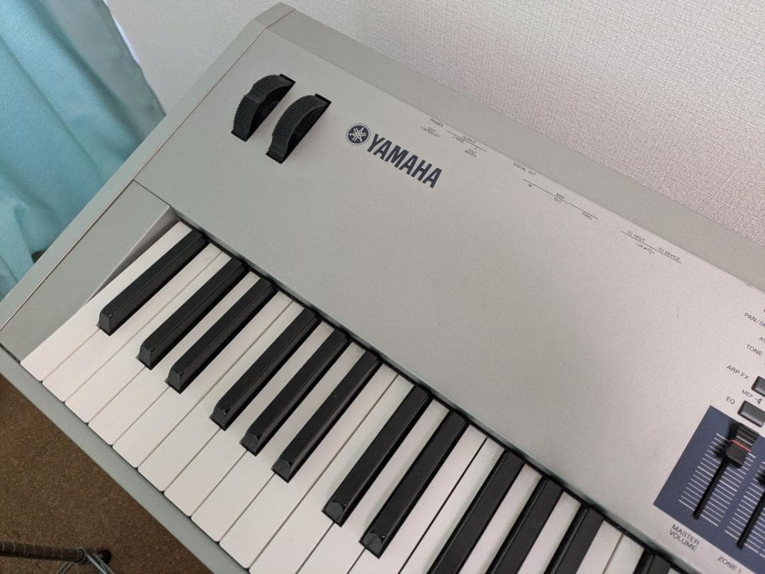 YAMAHA mo8 88鍵　シンセサイザー