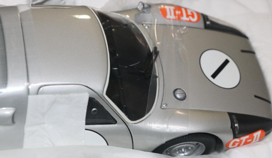 ミニチャンプス製　ポルシェ９０４カレラGTS　１９６４日本グランプ 1/18