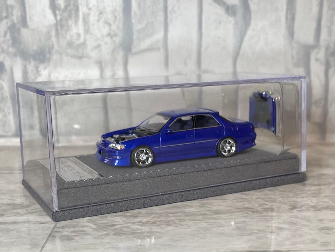 トヨタクレスタ1/64ミニカー