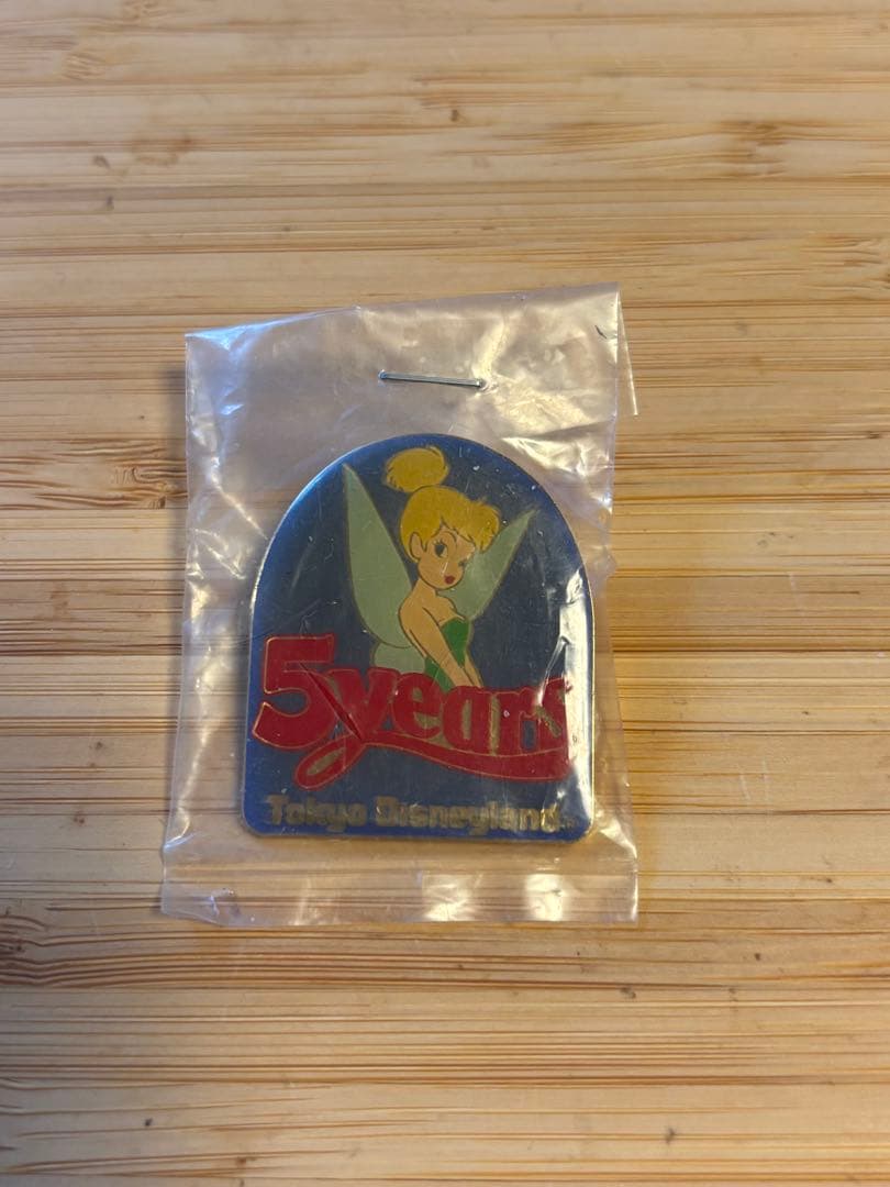 未開封★非売品　東京ディズニーランド 開園5周年記念ピンバッジ　ティンカーベル
