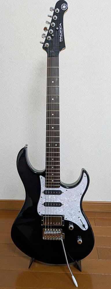 ギター YAMAHA Pacifica 212VFM