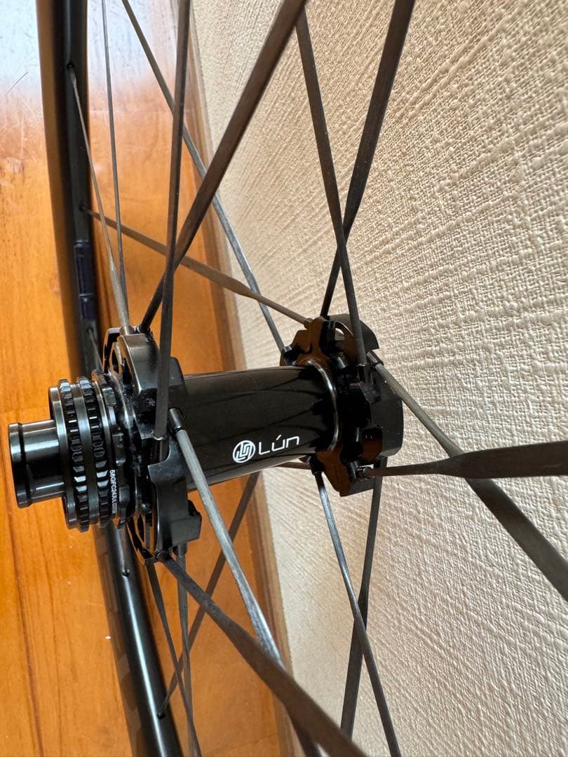 K*u様 LUN HYPER 3 45D カーボンホイールセット