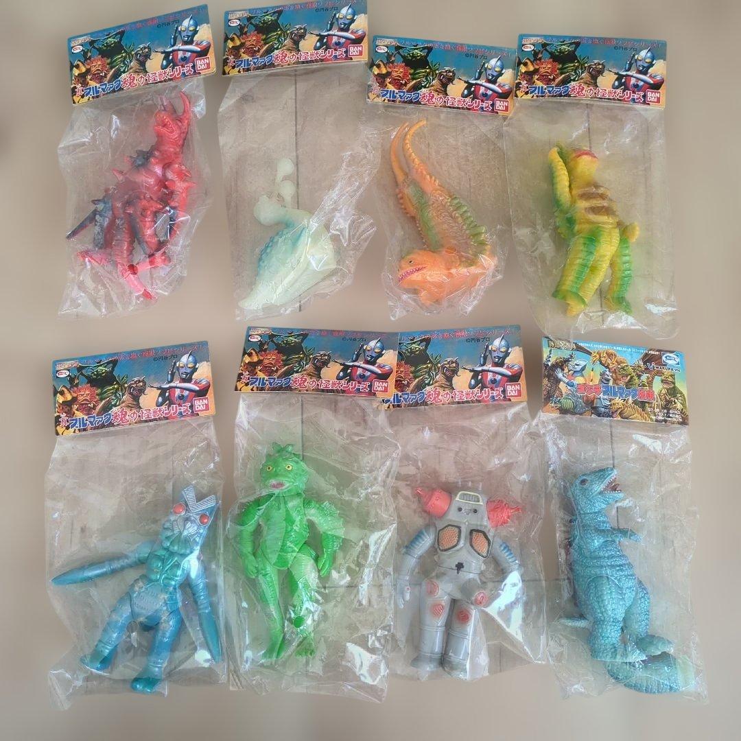 「真ブルマァク魂の怪獣シリーズ」のソフビフィギュア8体セット未開封です。