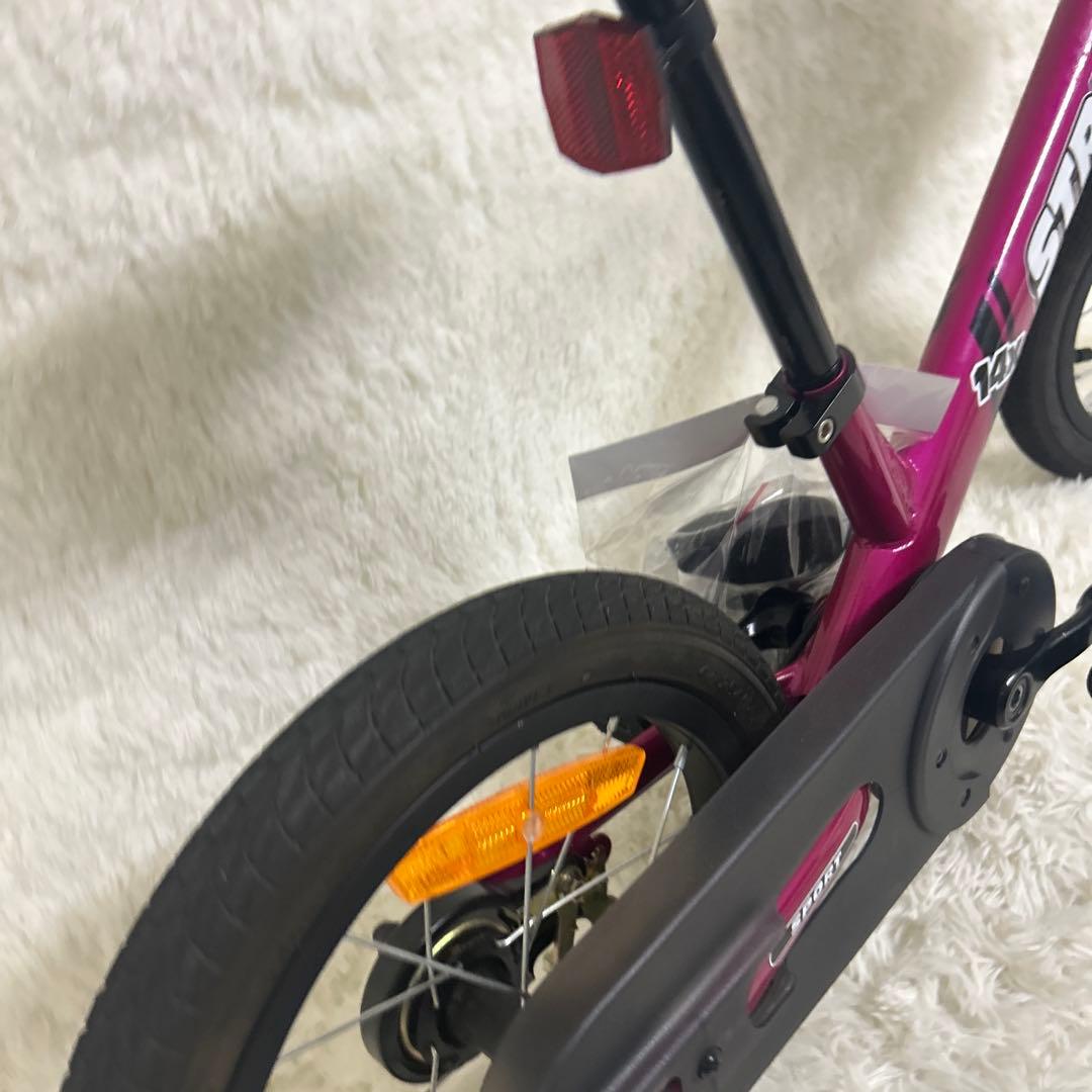 極美品 ストライダー STRIDER 14X フューシャピンク バランスバイク