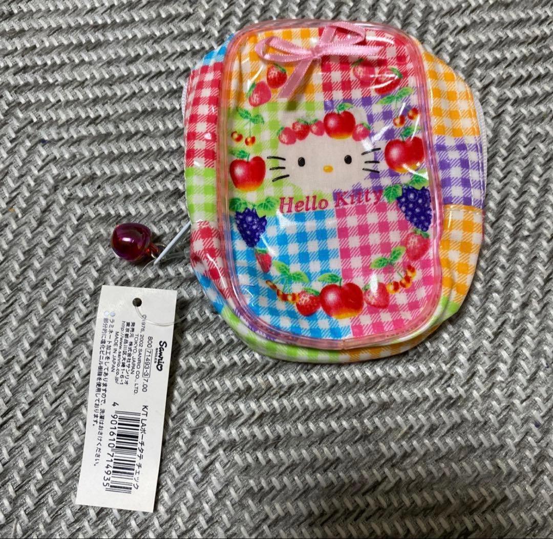 ハローキティ⭐︎フルーツ・チェック⭐︎ポーチ⭐︎タグ付き美品