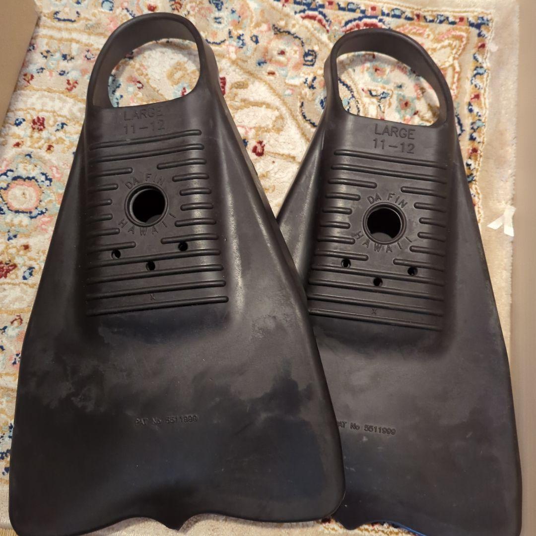 DaFinのスイムフィンとハンドボードのセット