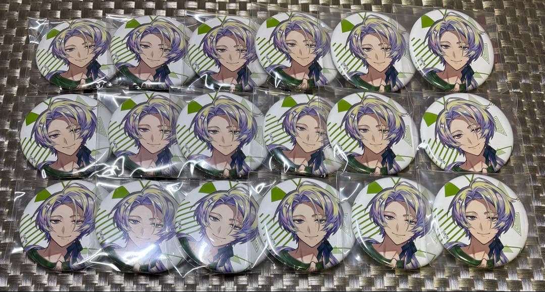 クロードクローマーク フェスT缶バ