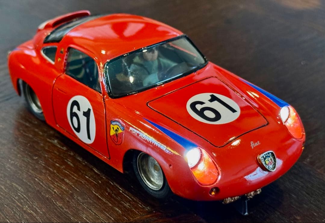 1/24 FIAT ABARTH 750 MFHレジン製作スロットカー中古品