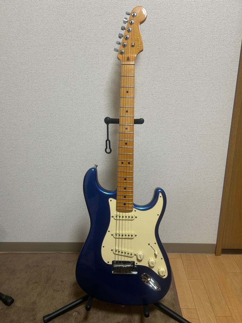 Fender ストラトキャスターウルトラSSS