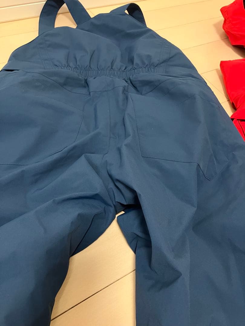 BURTON バートン　レディースM NNOUM ビブパンツ　上下セット！