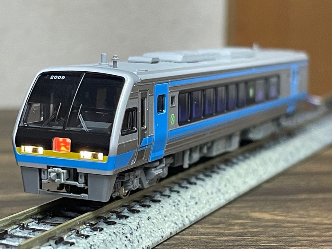 KATO 四国2000系 2009号車 10-1503よりバラし