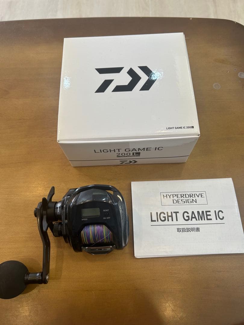 Daiwa LIGHT GAME IC 200L ベイトリール