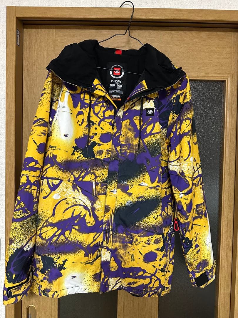 686 スノボウェア　Sサイズ