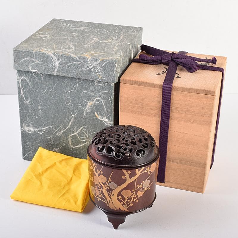 茶道具　荒木省山造　紫檀製　梅蒔絵　総彫蓋香炉　共箱　M　R7844