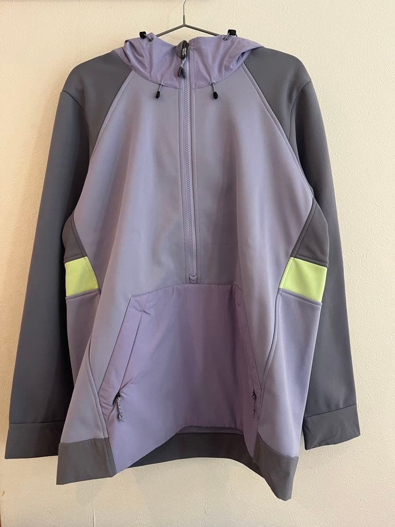 Burton 撥水パーカー スノーボードウェア　ジップアップパーカー 新品同様