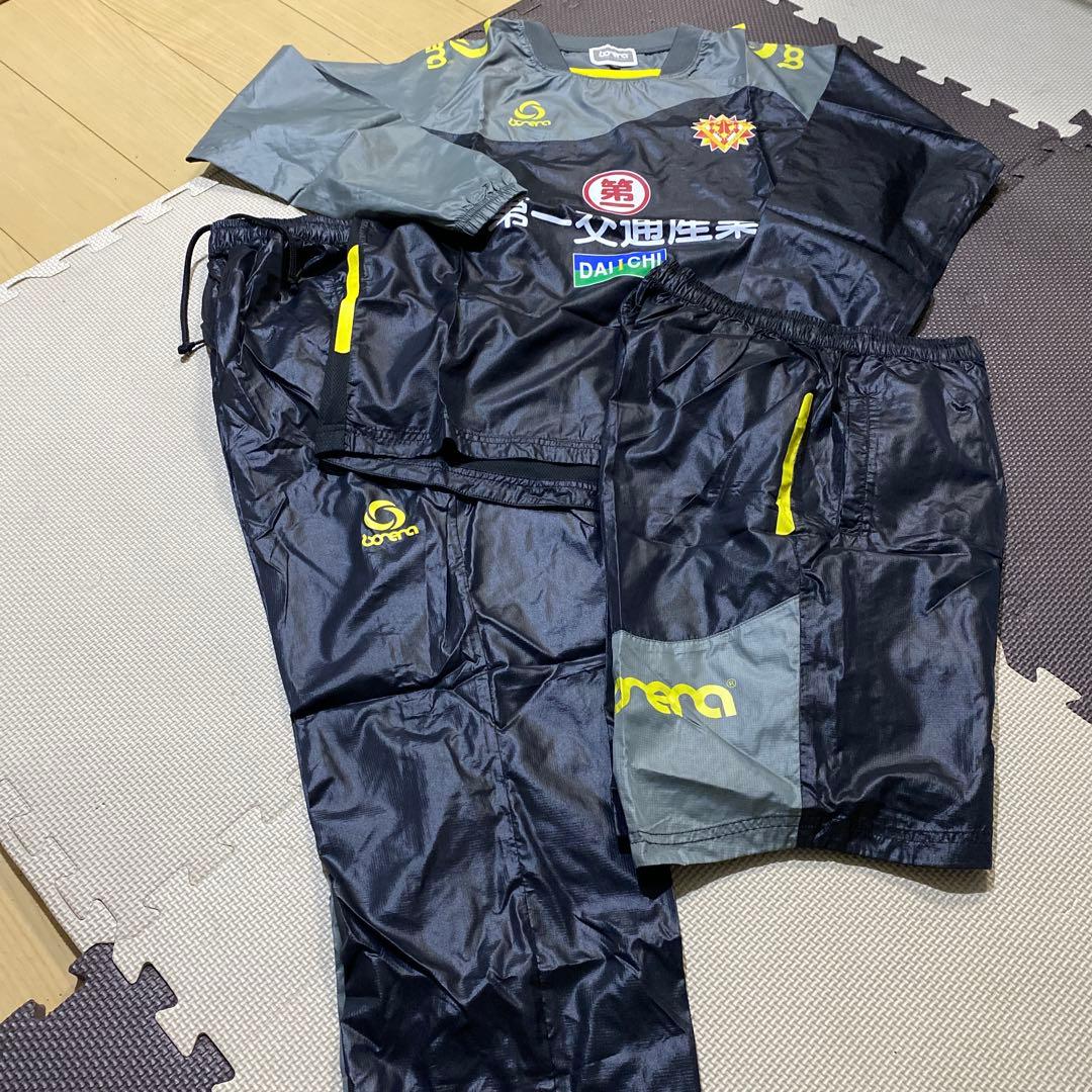 ギラヴァンツ北九州　ウインドブレーカーセット