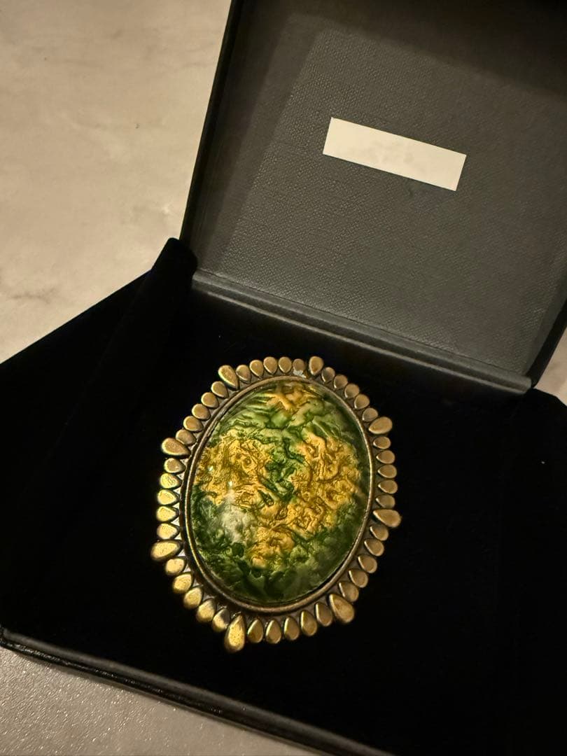 アンティークブローチ