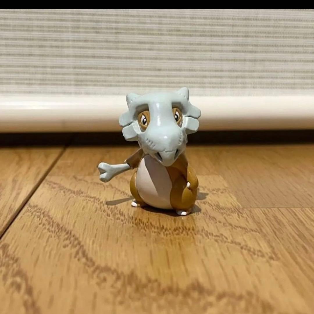 ポケモン　フィギュア　カラカラ　骨付き　レア　モンコレ モンスターコレクション
