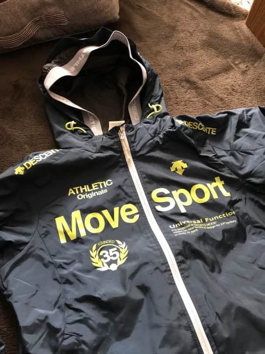 デサント ウインドブレーカー上下