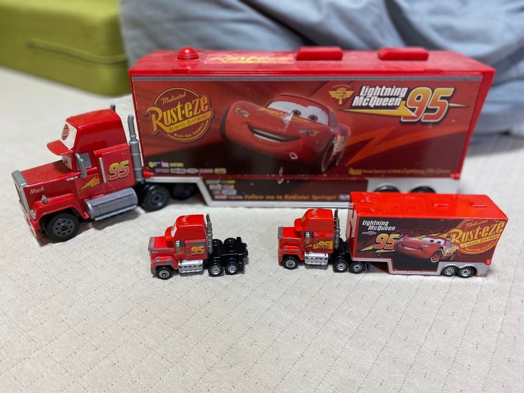 カーズ トミカ約50台　マックトレーラー付き　レア含む