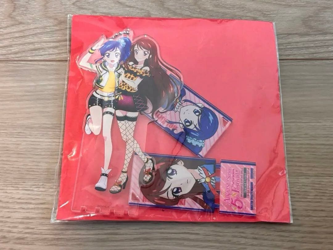 新品未開封 アイカツ 5th アクリルバッジスタンドキーホルダー あおい 蘭