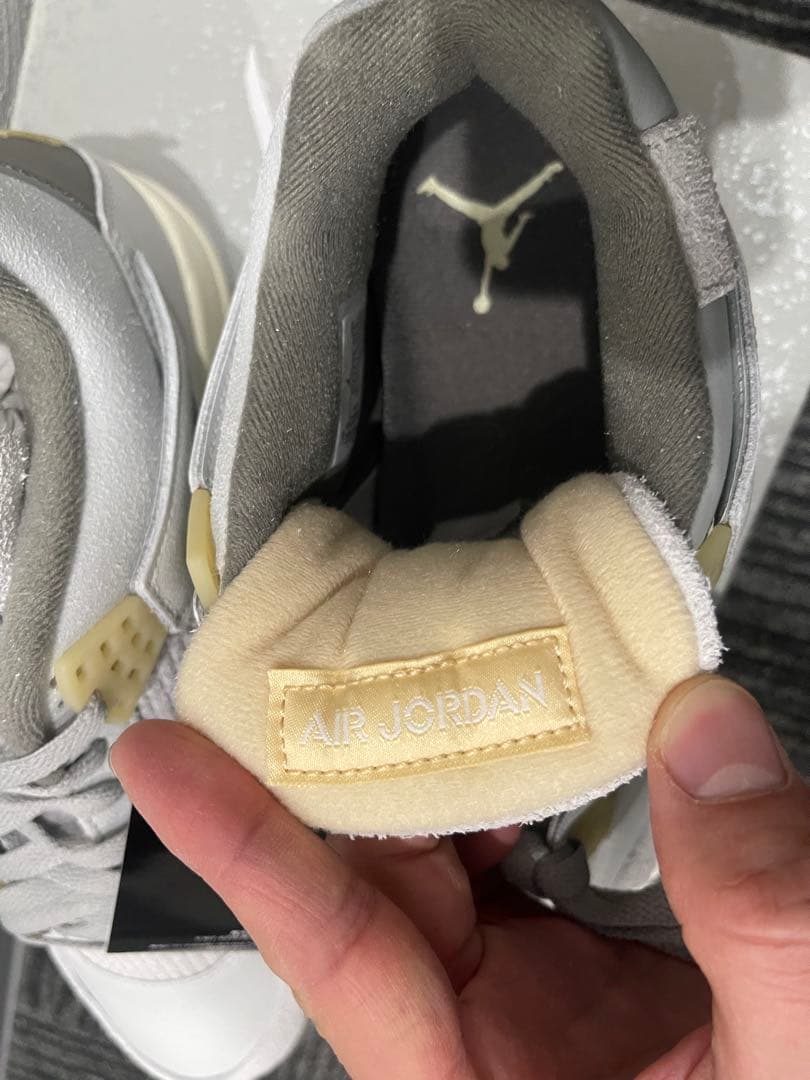 l*l様 ナイキ スニーカー ジョーダン DV3742‐021