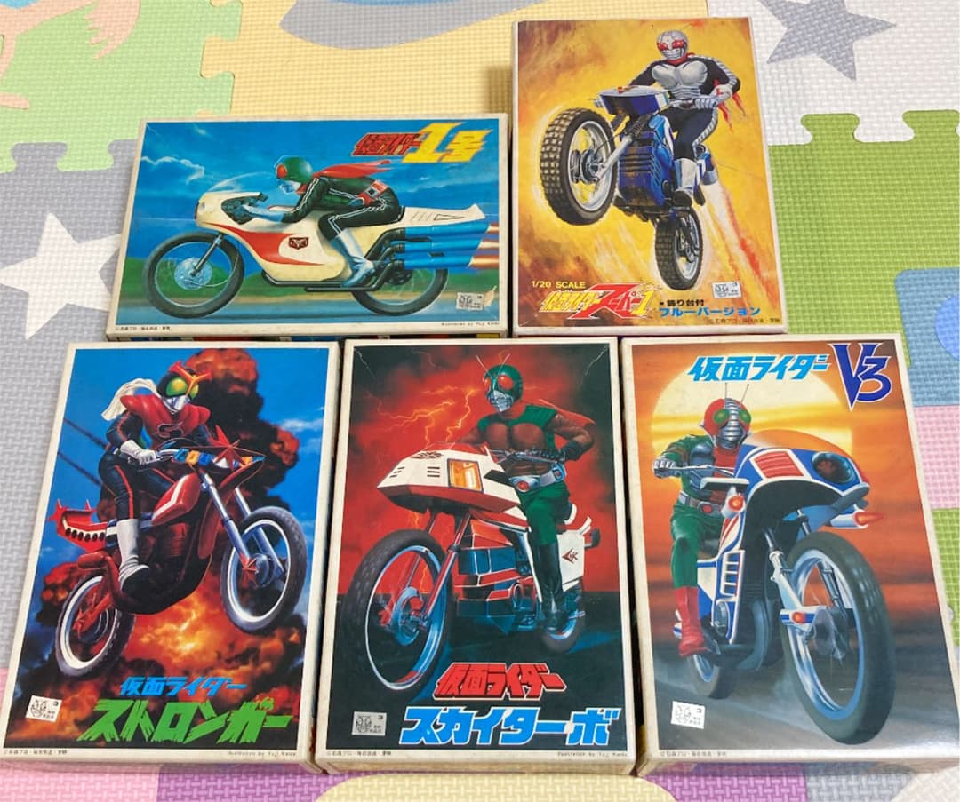 昭和　仮面ライダー　プラモデル