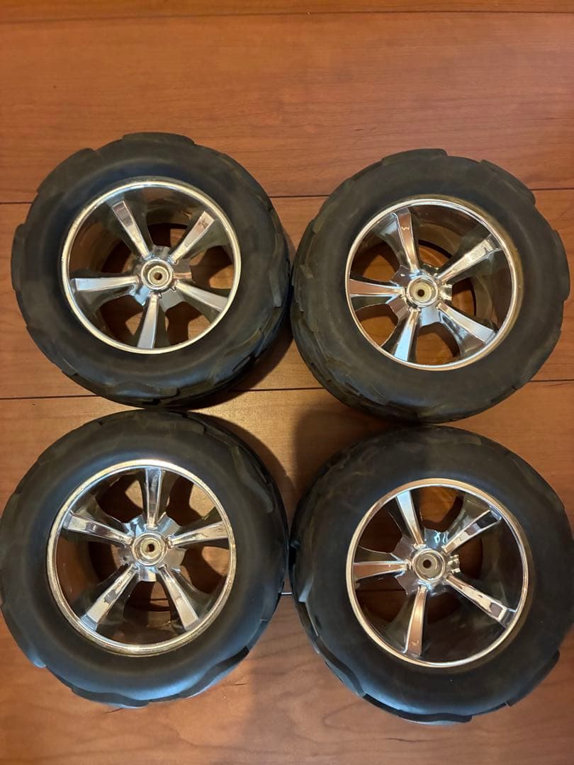 hpi モンスタートラック用タイヤ