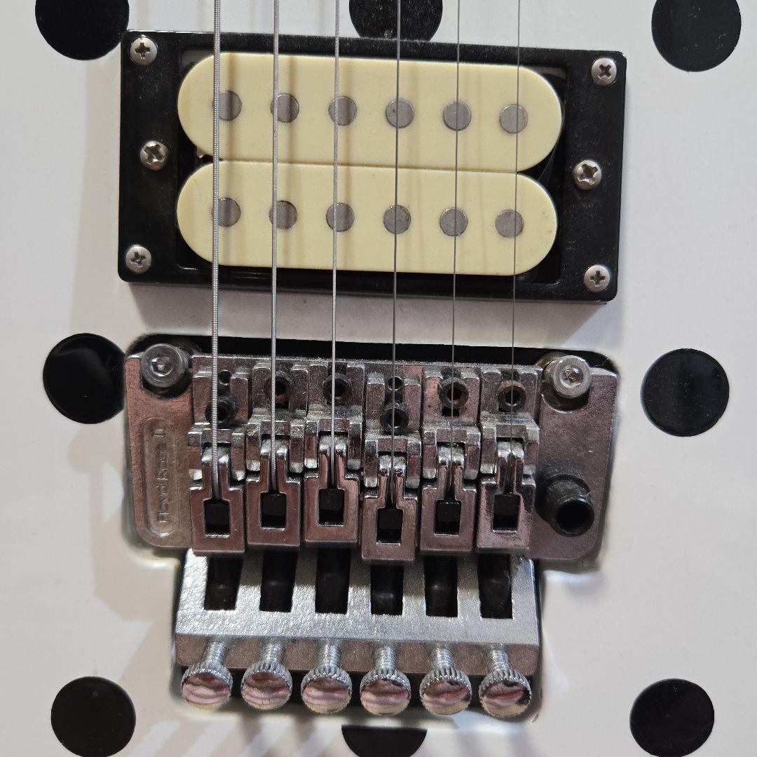 フライングV　ポルカドット　ランディローズ　水玉　　ノーブランド