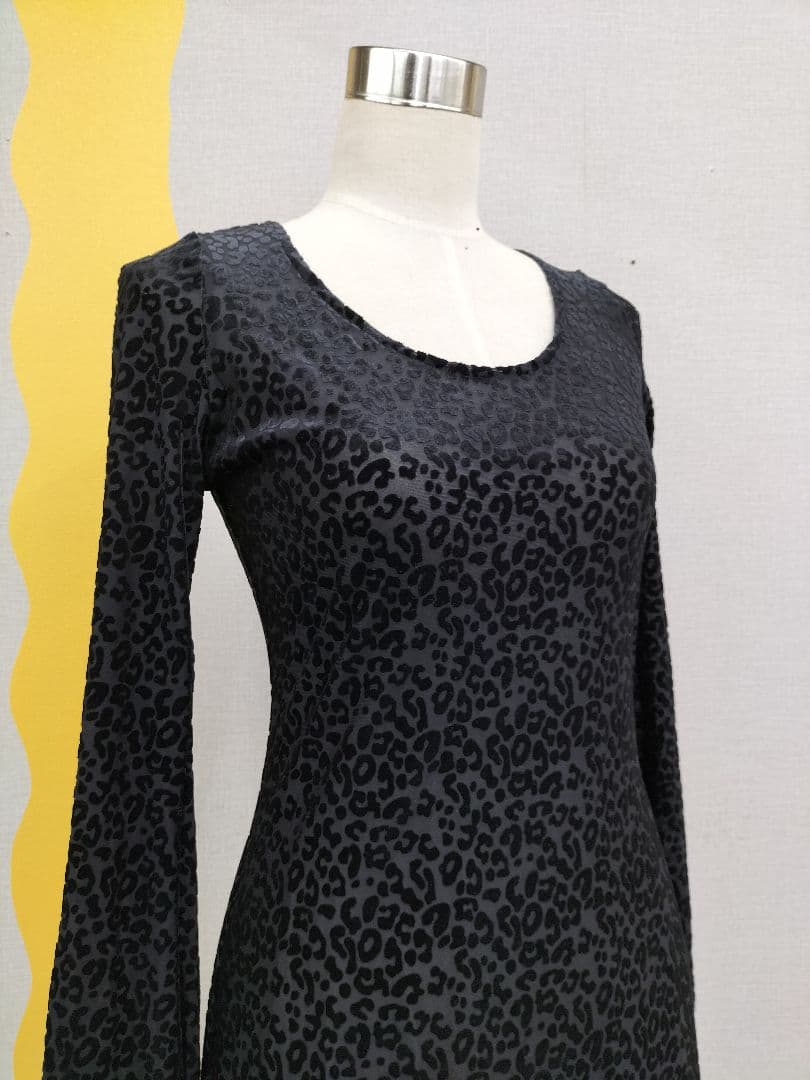 フラメンコ　ワンピース　黒ワンピースのみ販売　ベロアフロッキー加工