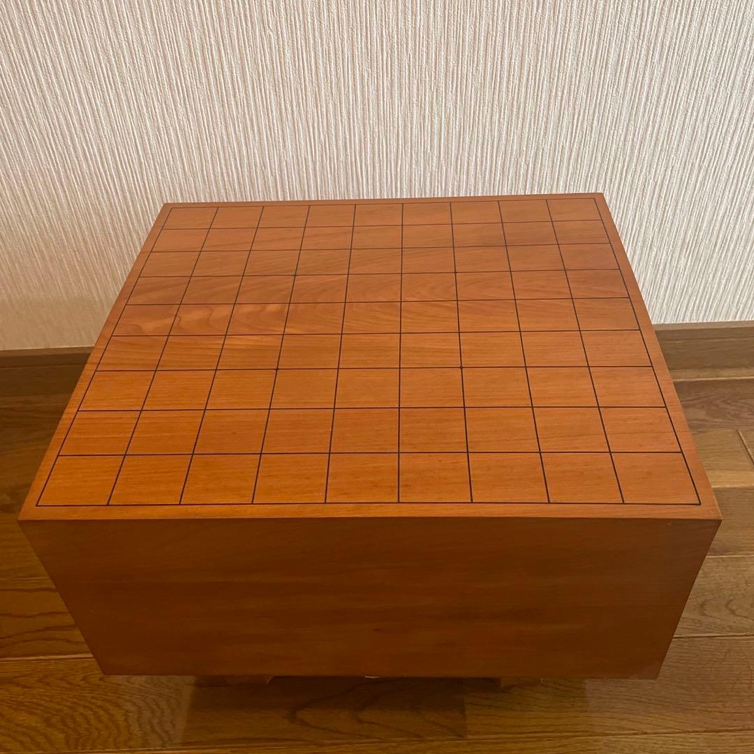 【本格将棋盤　未使用品】本桂　板目　木裏　脚付き　へそあり