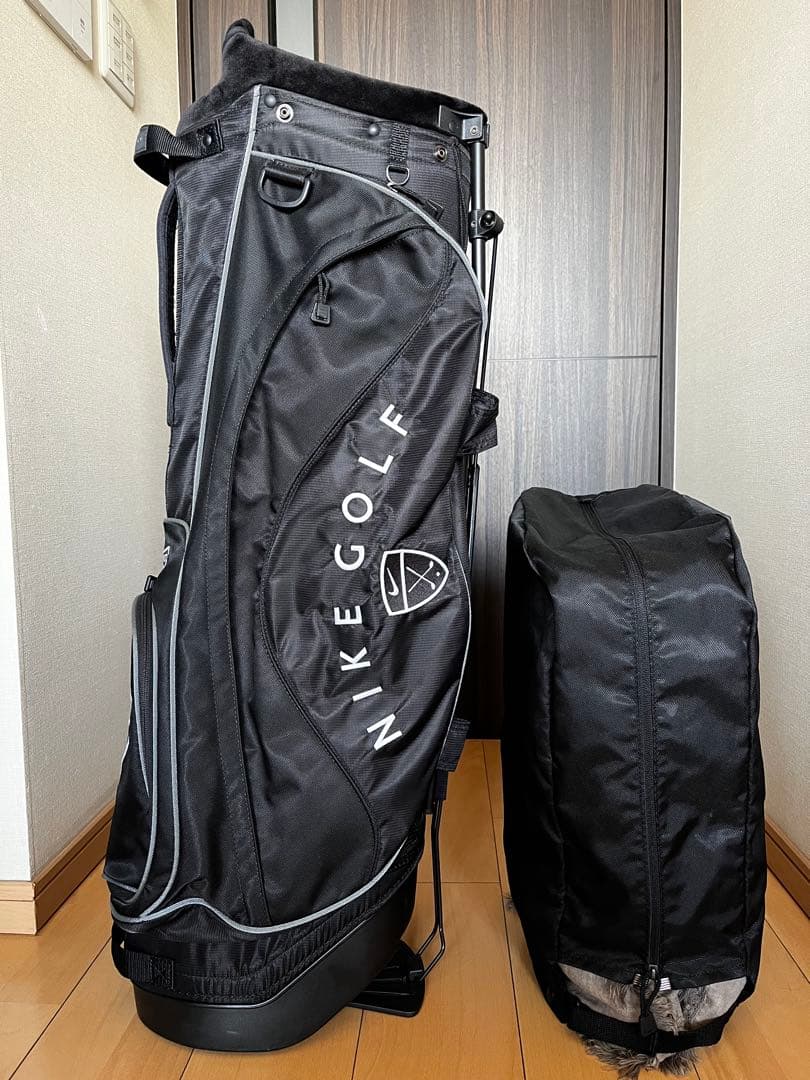 美品NIKE GOLF ナイキゴルフ　スタンド型キャディバッグ　希少旧ロゴ　黒