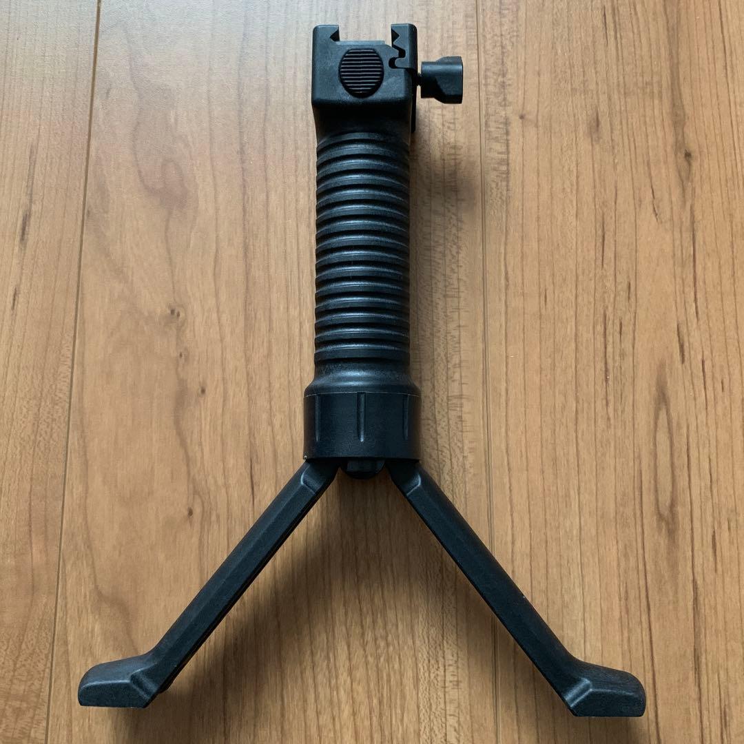 G.P.S. Grip Pod Systems バイポッドグリップ