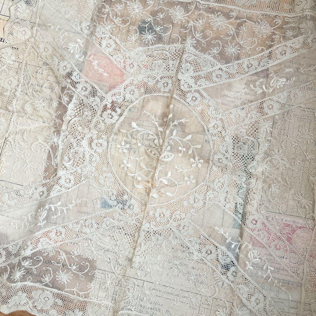 フランス アンティーク ノルマンディー レース ドイリー　正方形　E2481