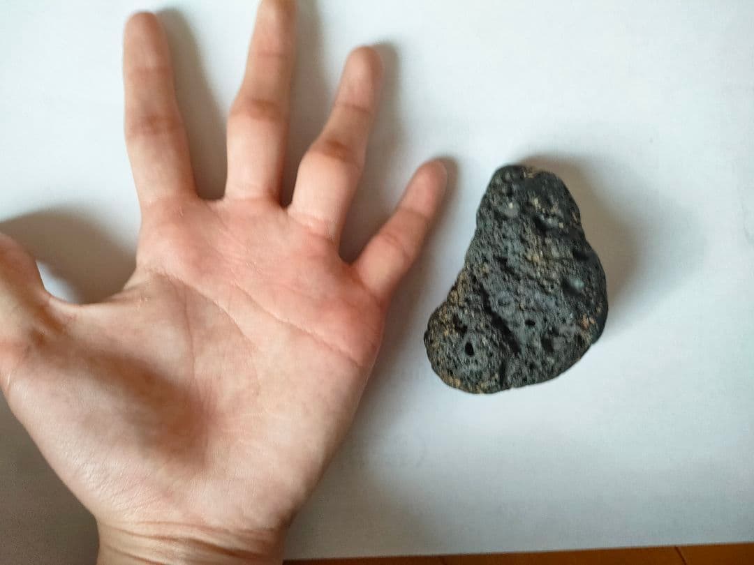 謎石(分かる方教えてください)