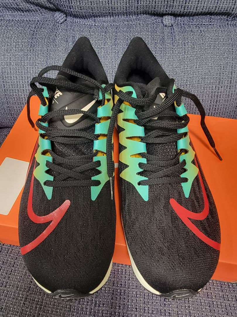 【新品・未使用】ナイキ ズームライバルフライ ２５.５㎝　CD7288 003