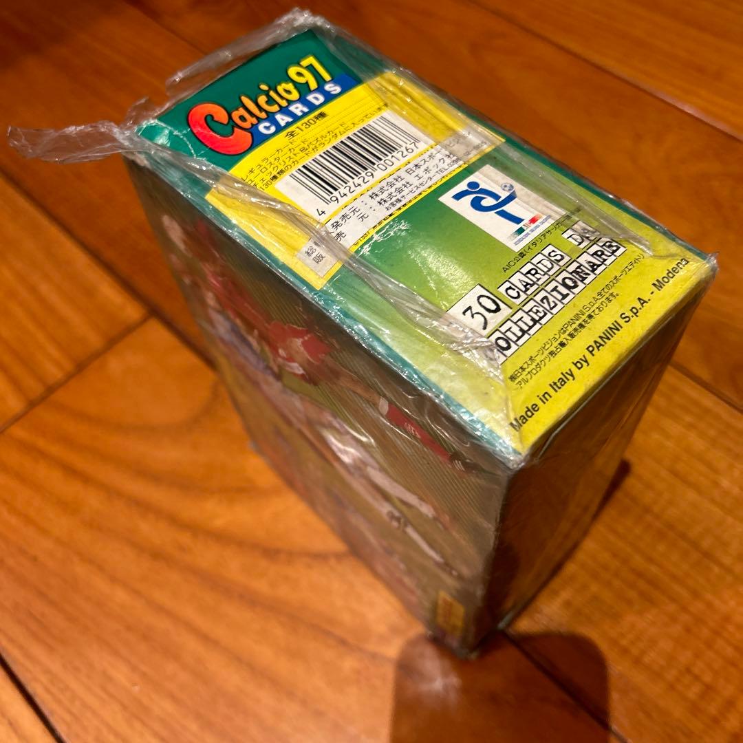 希少品　calcia 97サッカーカード　未開封　ボックス