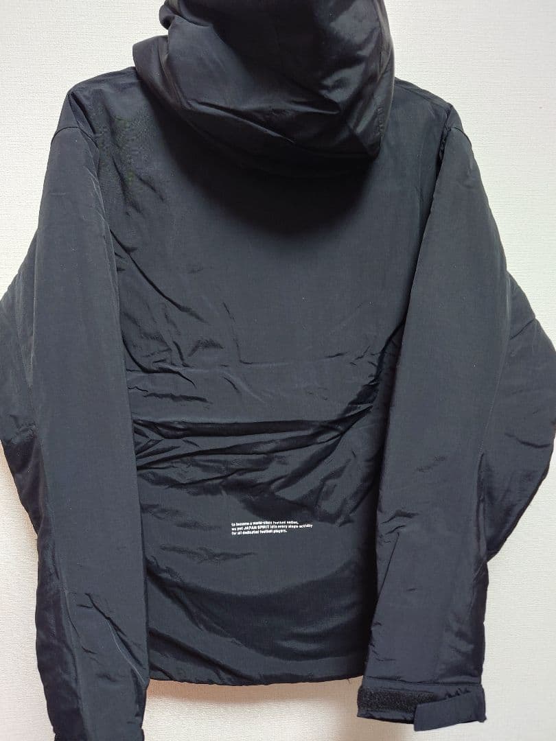 MIZUNO　サーマルインシュレーションジャケット　ブレスサーモ