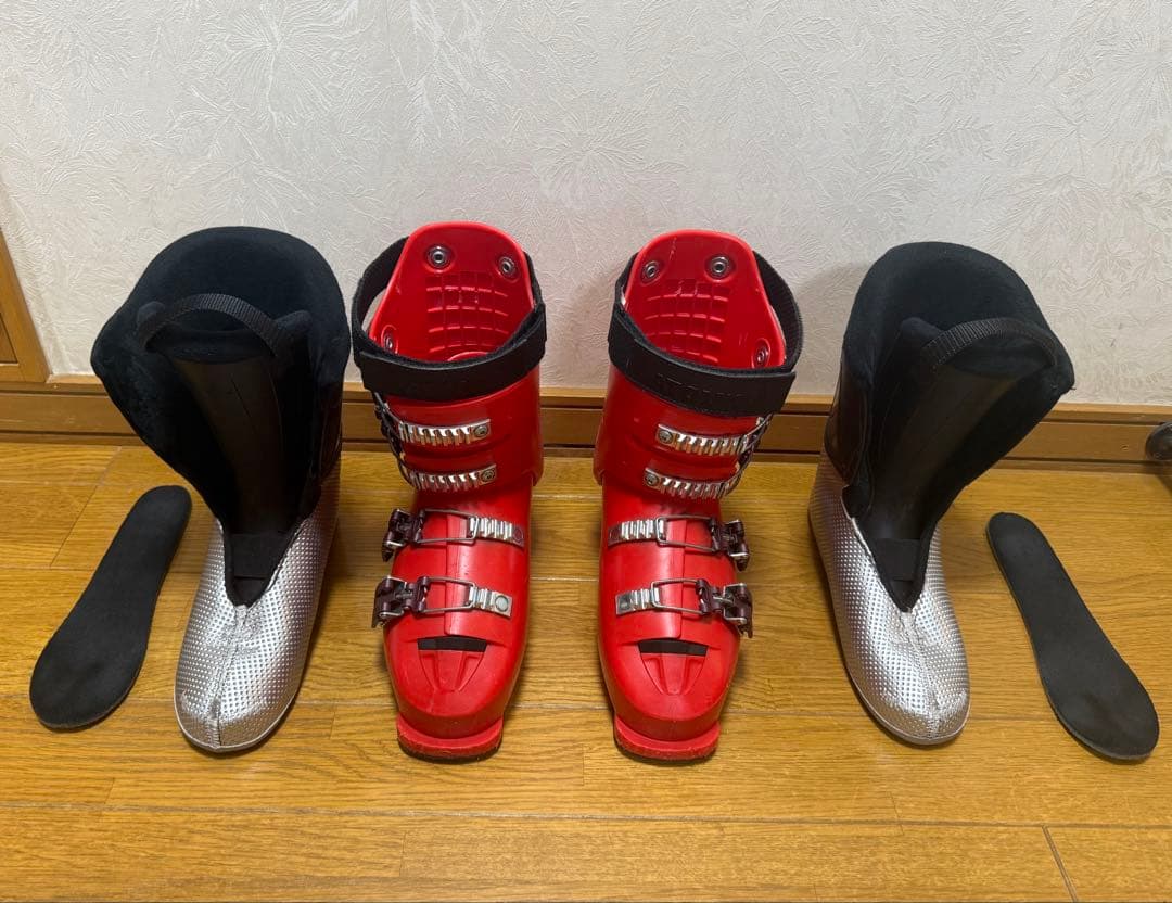 ATOMIC REDSTER ジュニア　スキー用ブーツ　レディース