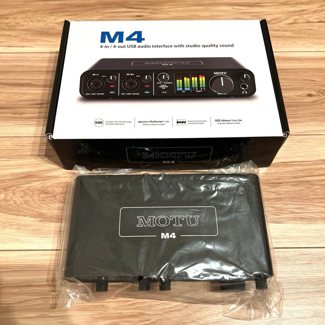 MOTU M4 4-in/4-outオーディオインターフェース