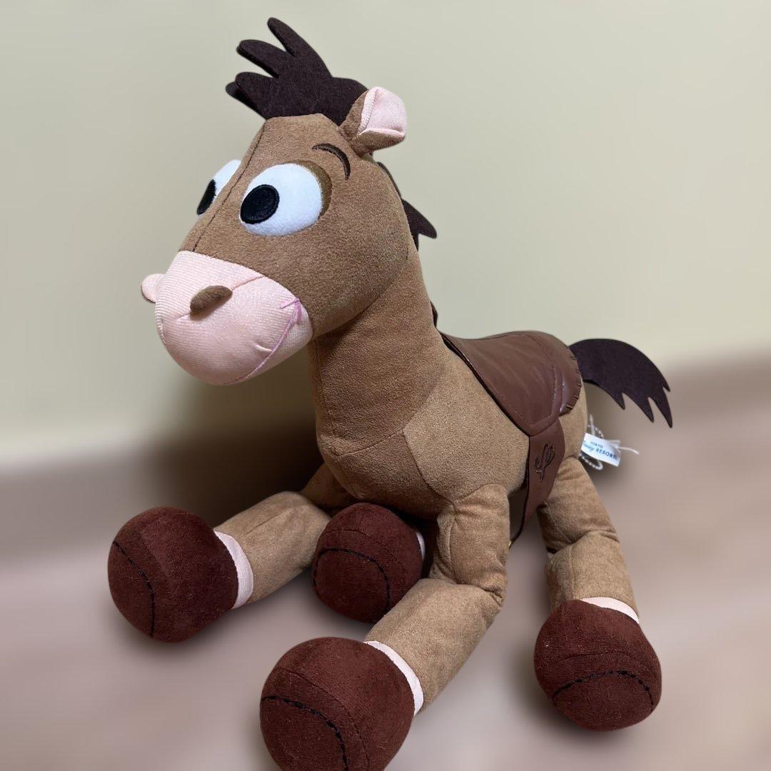 東京ディズニーリゾート　ブルズアイ　馬　ぬいぐるみ