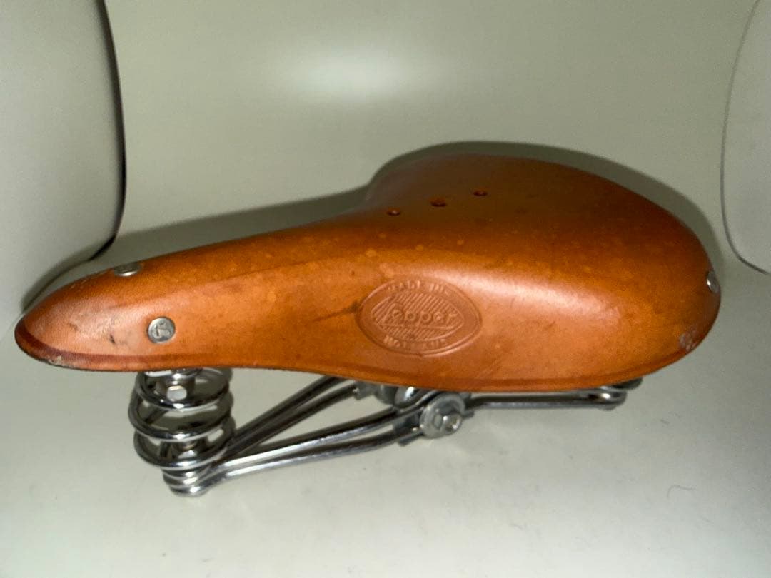 デッドストック　Lepper 本革サドル