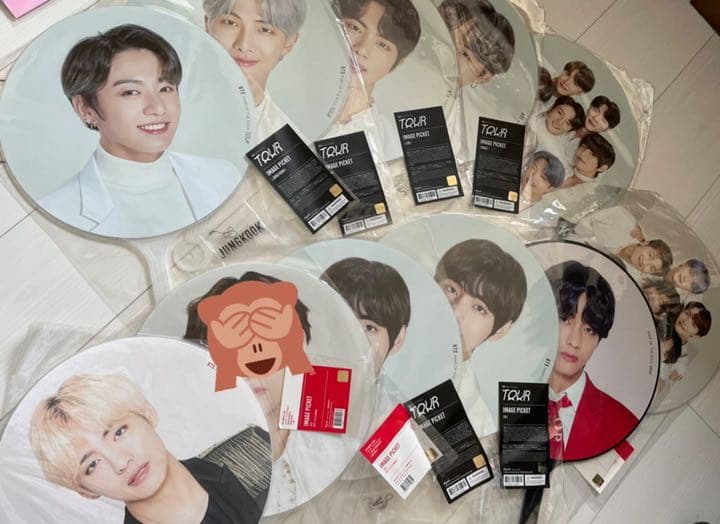bts 公式　グッズ　うちわ