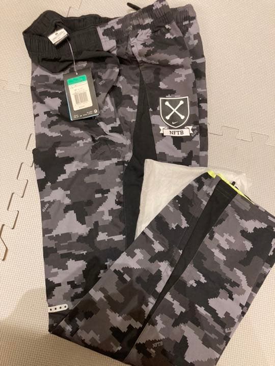 希少！新品NFTB 迷彩　デジカモ　上下ジャケット　XL ナイキ