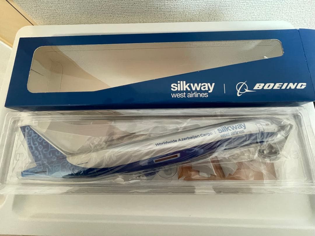 【現品限り】シルクウェイ・ウェスト・エアラインズ ボーイングモデル 1/200