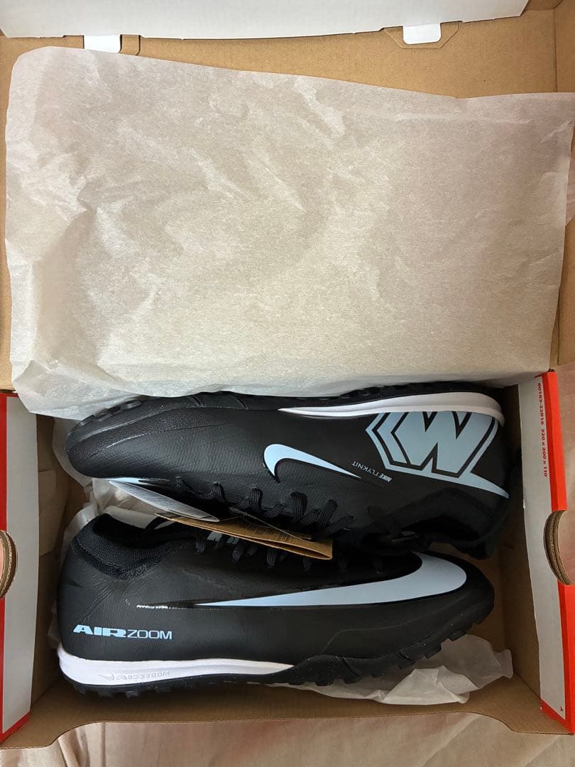 フットサルシューズ　マーキュリアル　ヴェイパーpro tf